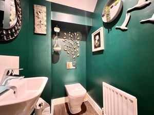 Cloakroom- click for photo gallery